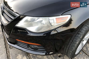 Купе Volkswagen CC / Passat CC 2011 в 