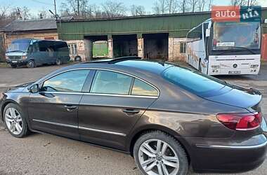 Купе Volkswagen CC / Passat CC 2012 в Косове