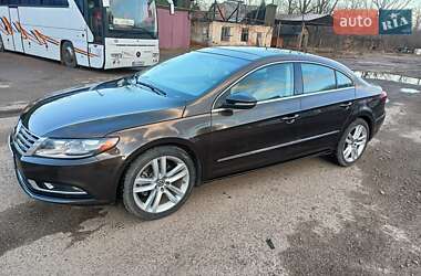 Купе Volkswagen CC / Passat CC 2012 в Косове