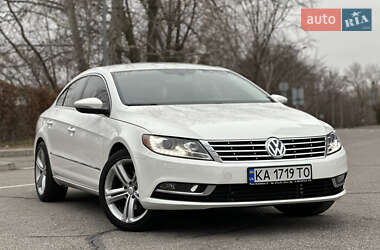 Купе Volkswagen CC / Passat CC 2012 в Києві