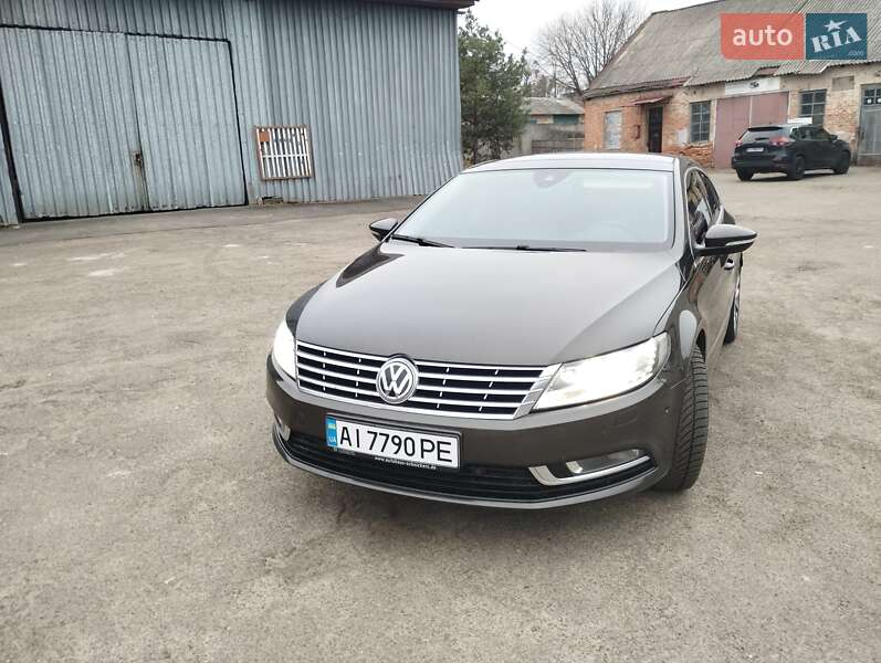Купе Volkswagen CC / Passat CC 2013 в 