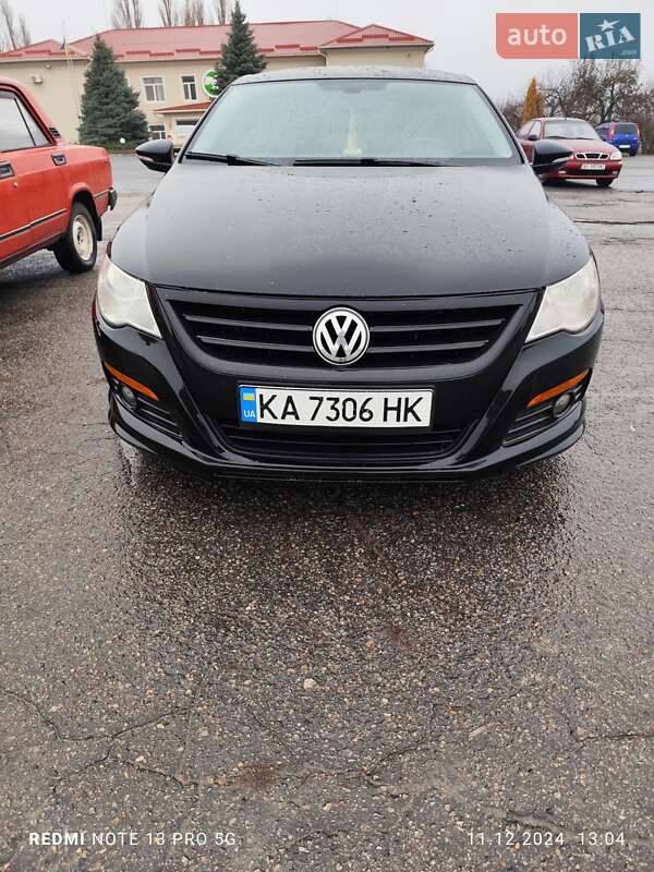 Купе Volkswagen CC / Passat CC 2011 в Ромнах
