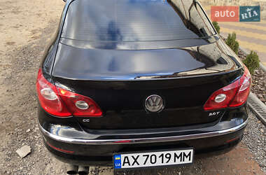 Купе Volkswagen CC / Passat CC 2011 в 