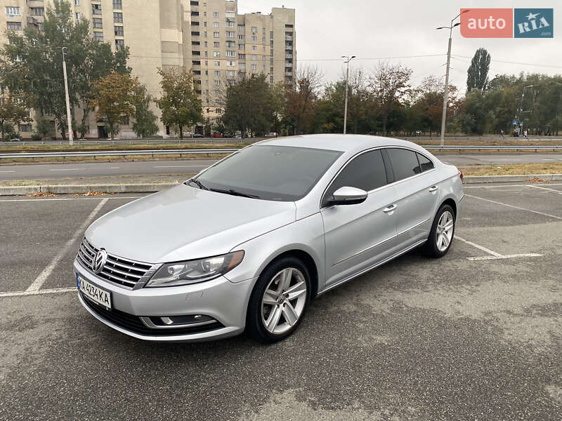 Купе Volkswagen CC / Passat CC 2013 в Киеве