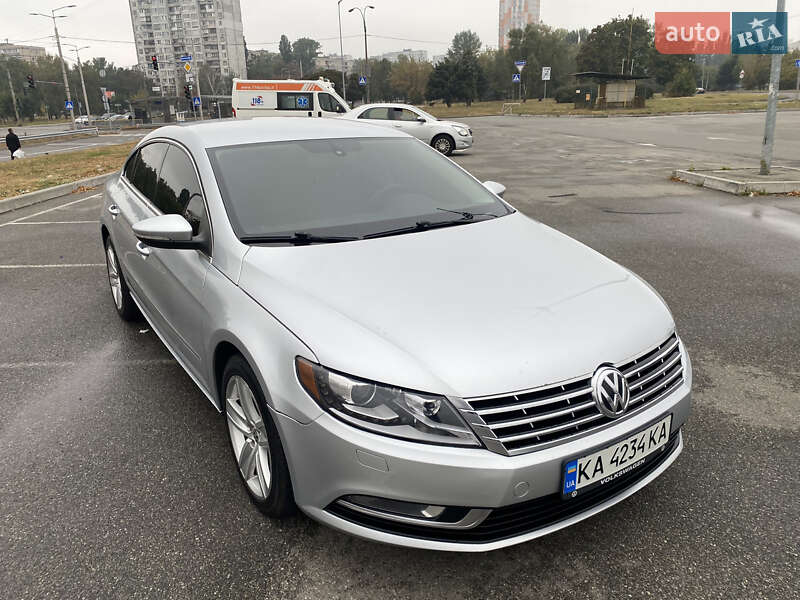 Купе Volkswagen CC / Passat CC 2013 в Киеве