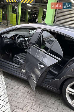 Купе Volkswagen CC / Passat CC 2011 в 