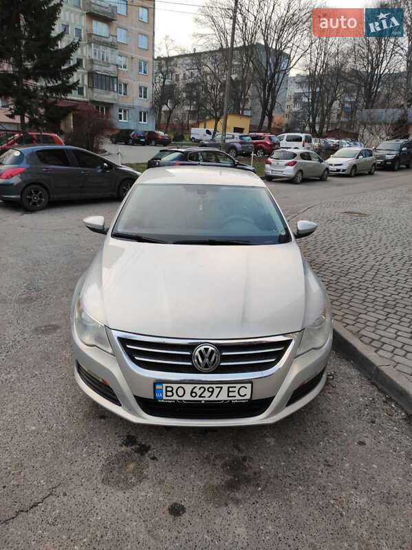 Купе Volkswagen CC / Passat CC 2011 в Тернополі