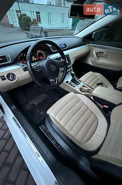 Купе Volkswagen CC / Passat CC 2012 в 