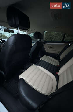 Купе Volkswagen CC / Passat CC 2012 в 