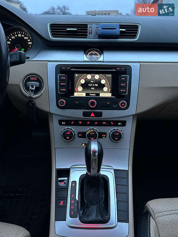 Купе Volkswagen CC / Passat CC 2012 в Днепре