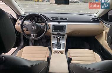 Купе Volkswagen CC / Passat CC 2015 в Києві