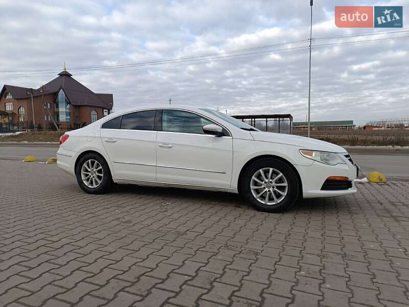 Купе Volkswagen CC / Passat CC 2011 в Луцьку