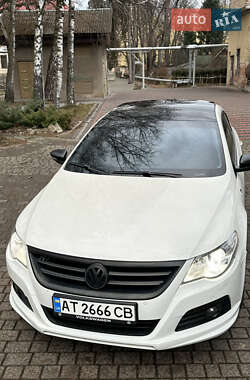 Купе Volkswagen CC / Passat CC 2009 в Коломиї