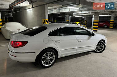 Купе Volkswagen CC / Passat CC 2011 в Києві