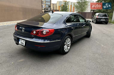 Купе Volkswagen CC / Passat CC 2011 в Чернігові