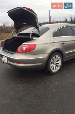 Купе Volkswagen CC / Passat CC 2010 в 