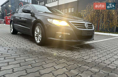 Купе Volkswagen CC / Passat CC 2010 в Львові