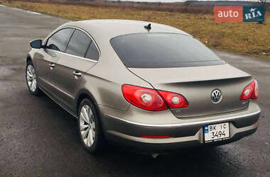 Купе Volkswagen CC / Passat CC 2010 в 