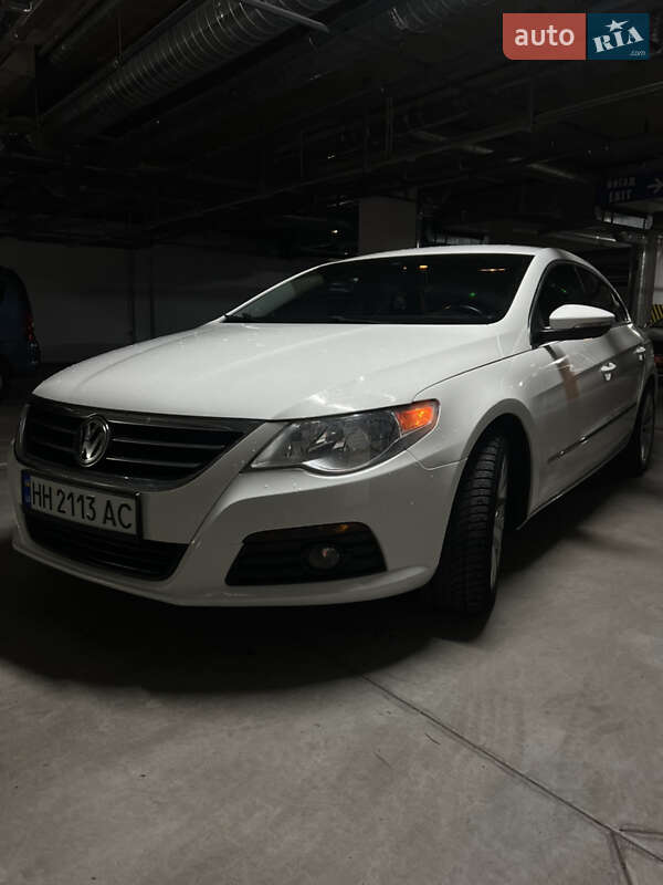 Купе Volkswagen CC / Passat CC 2010 в Чорноморську