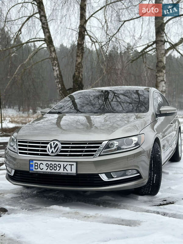 Купе Volkswagen CC / Passat CC 2012 в Львові
