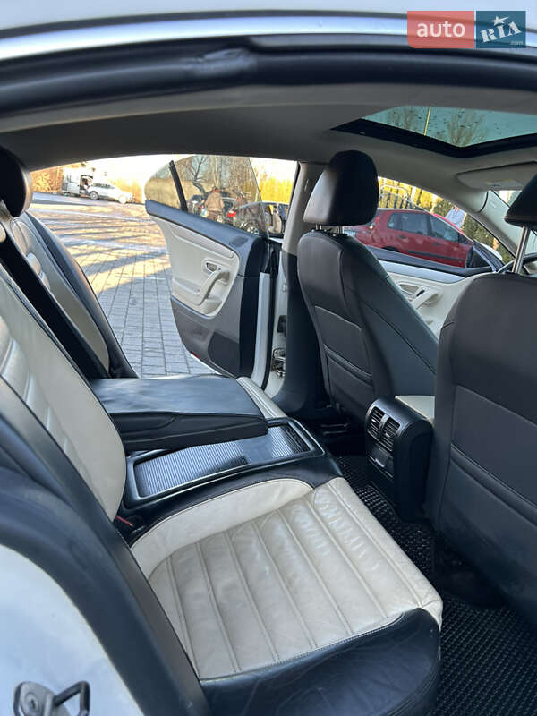 Купе Volkswagen CC / Passat CC 2009 в Ивано-Франковске