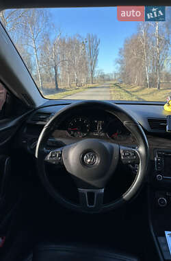 Купе Volkswagen CC / Passat CC 2010 в Умані