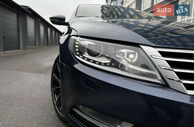 Купе Volkswagen CC / Passat CC 2013 в Киеве