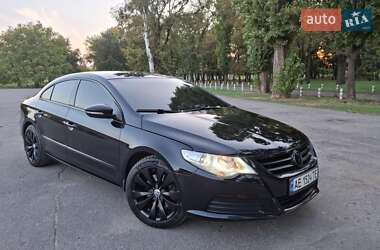 Купе Volkswagen CC / Passat CC 2011 в 