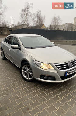 Купе Volkswagen CC / Passat CC 2010 в Киеве