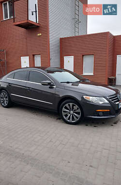 Купе Volkswagen CC / Passat CC 2009 в Сумах