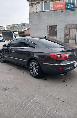 Купе Volkswagen CC / Passat CC 2009 в Сумах