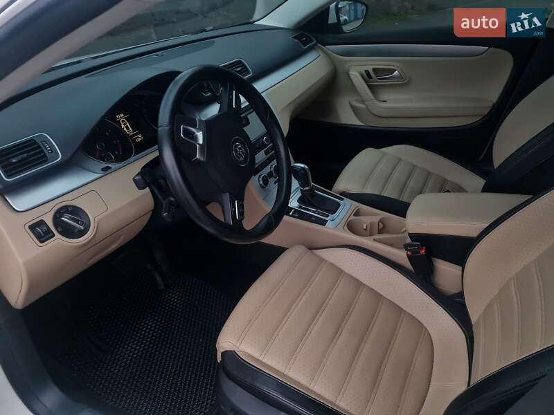 Купе Volkswagen CC / Passat CC 2013 в Дніпрі