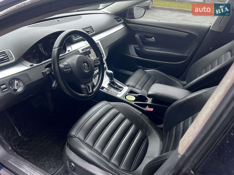 Купе Volkswagen CC / Passat CC 2012 в Дніпрі