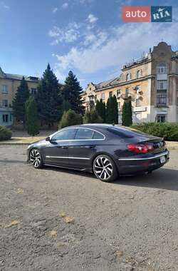 Купе Volkswagen CC / Passat CC 2011 в 