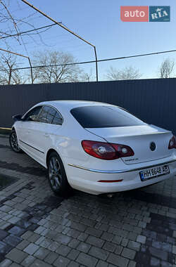 Купе Volkswagen CC / Passat CC 2011 в Татарбунарах