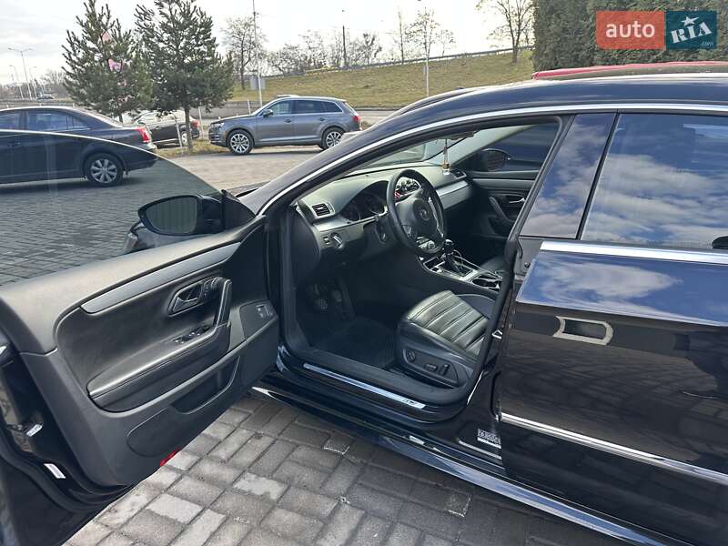 Купе Volkswagen CC / Passat CC 2013 в Львові