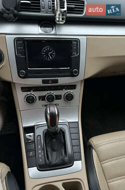 Купе Volkswagen CC / Passat CC 2012 в 