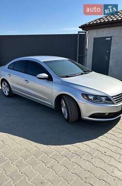 Купе Volkswagen CC / Passat CC 2012 в Татарбунарах