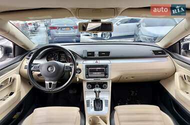 Купе Volkswagen CC / Passat CC 2010 в 