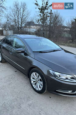 Купе Volkswagen CC / Passat CC 2015 в Львові