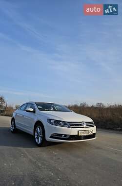 Купе Volkswagen CC / Passat CC 2013 в Львові