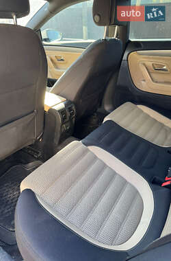 Купе Volkswagen CC / Passat CC 2012 в 