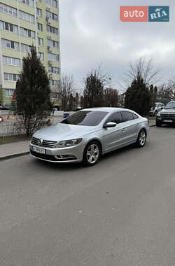 Купе Volkswagen CC / Passat CC 2012 в Києві