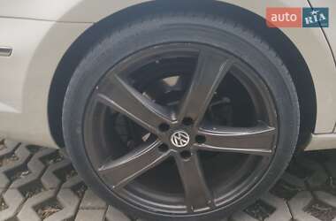 Купе Volkswagen CC / Passat CC 2011 в 