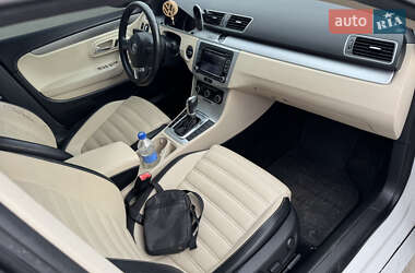 Купе Volkswagen CC / Passat CC 2011 в Киеве