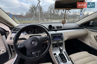 Купе Volkswagen CC / Passat CC 2011 в Киеве