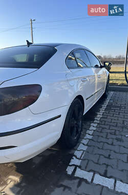 Купе Volkswagen CC / Passat CC 2010 в Липовце