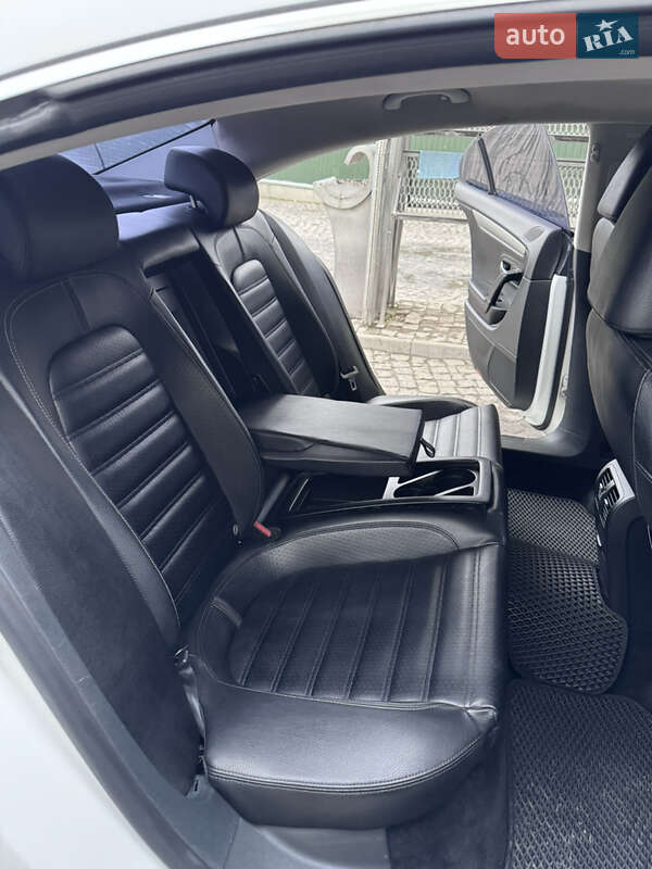 Купе Volkswagen CC / Passat CC 2011 в Хмельницком