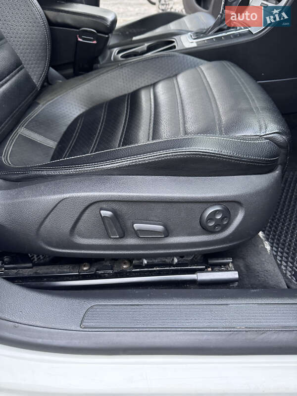 Купе Volkswagen CC / Passat CC 2011 в Хмельницком