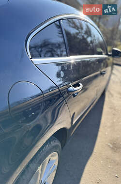 Купе Volkswagen CC / Passat CC 2012 в 